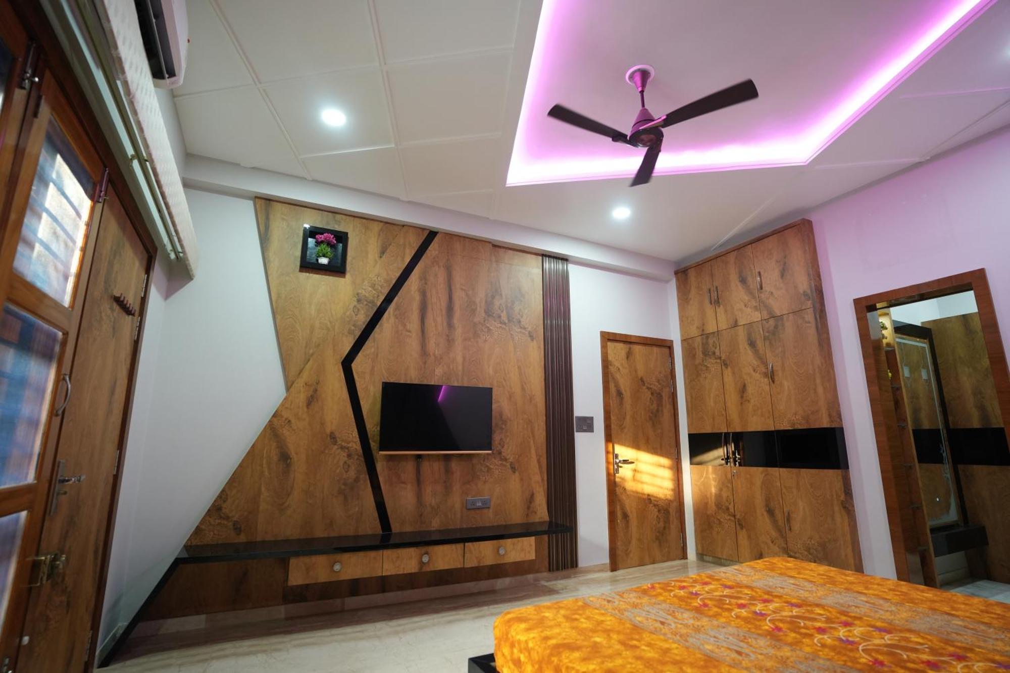 Amritam Palace A Luxury Ac Home Stay Ringas Esterno foto
