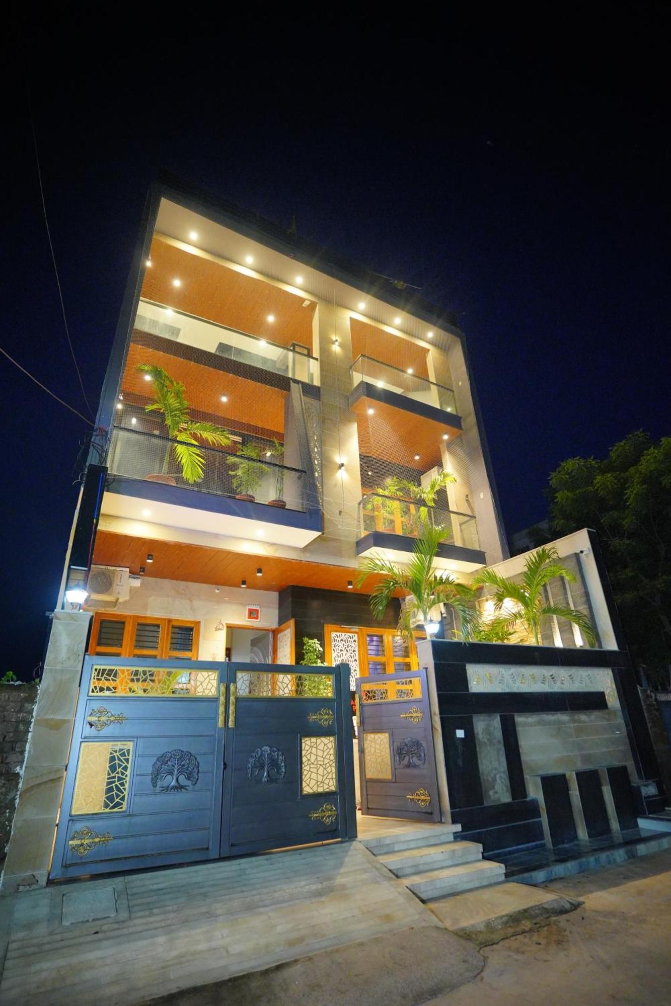 Amritam Palace A Luxury Ac Home Stay Ringas Esterno foto