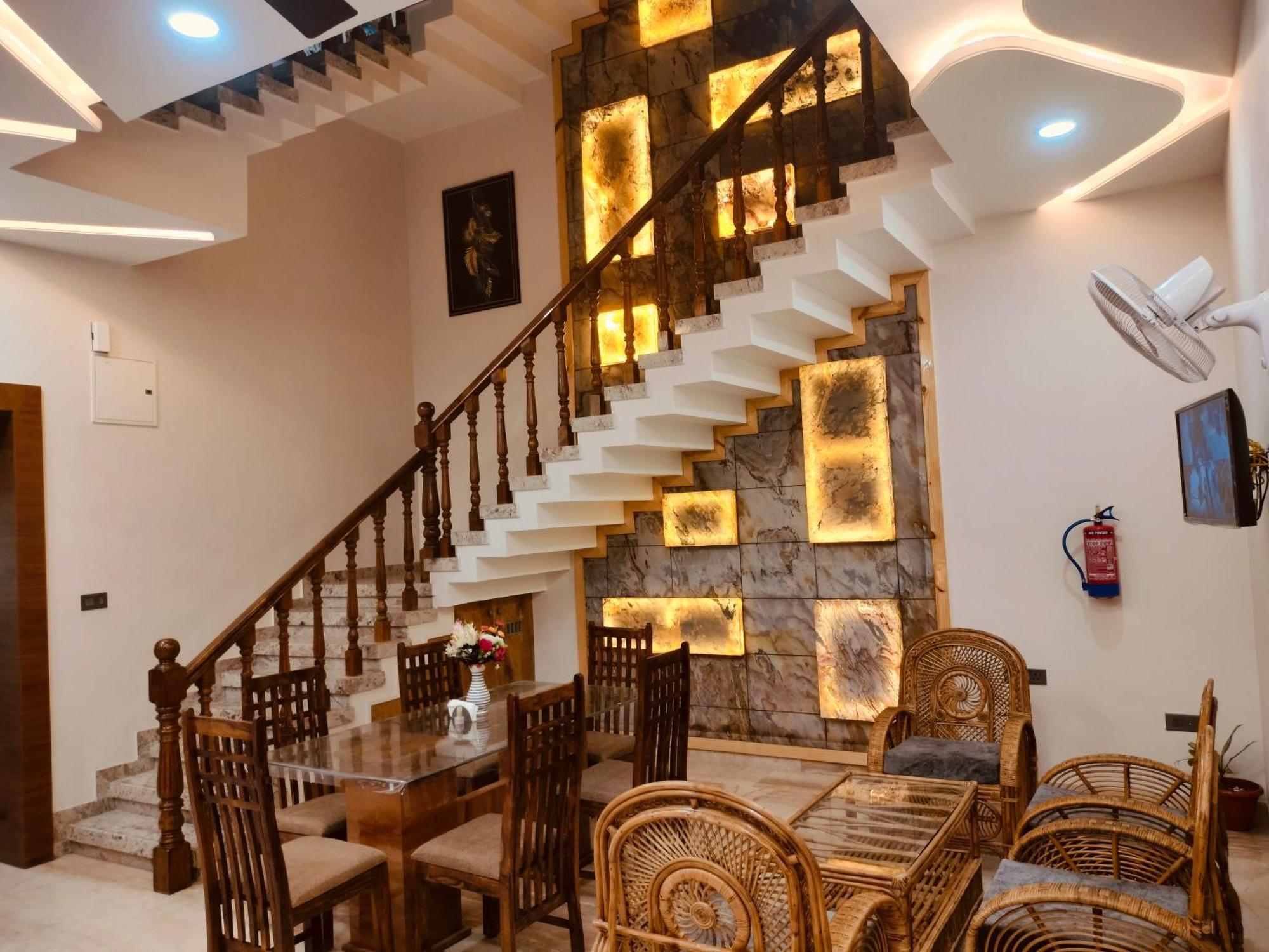 Amritam Palace A Luxury Ac Home Stay Ringas Esterno foto