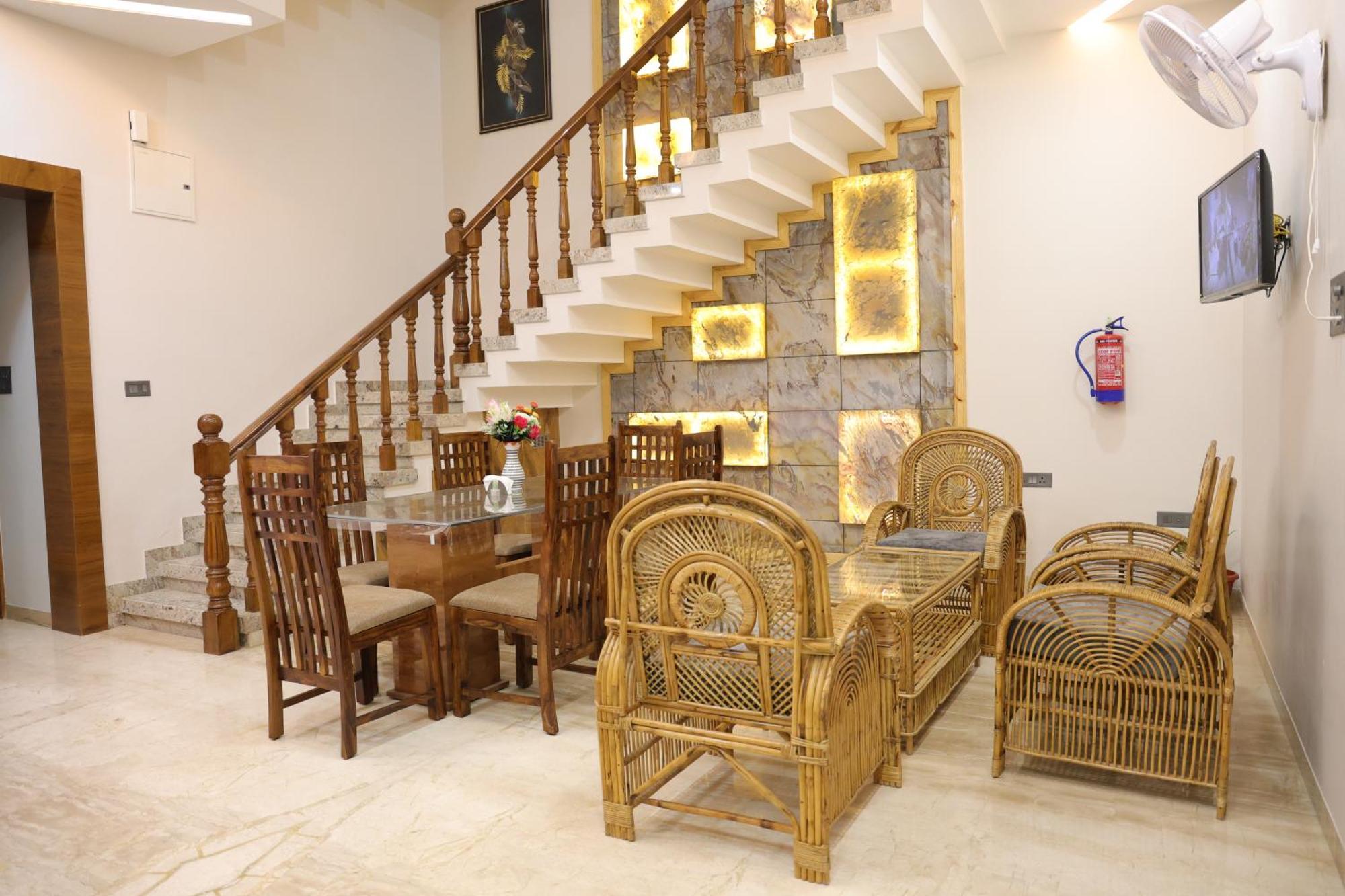Amritam Palace A Luxury Ac Home Stay Ringas Esterno foto