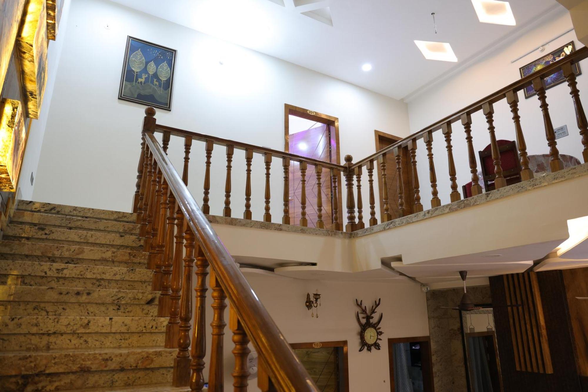 Amritam Palace A Luxury Ac Home Stay Ringas Esterno foto