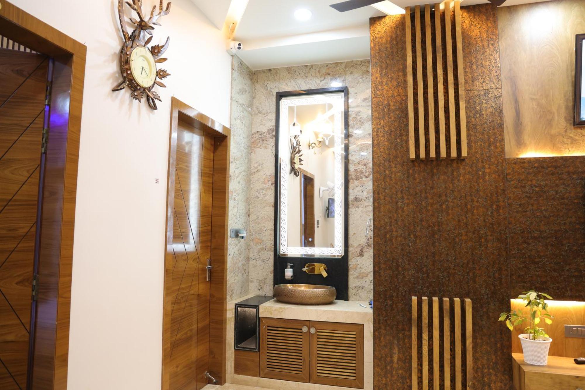 Amritam Palace A Luxury Ac Home Stay Ringas Esterno foto