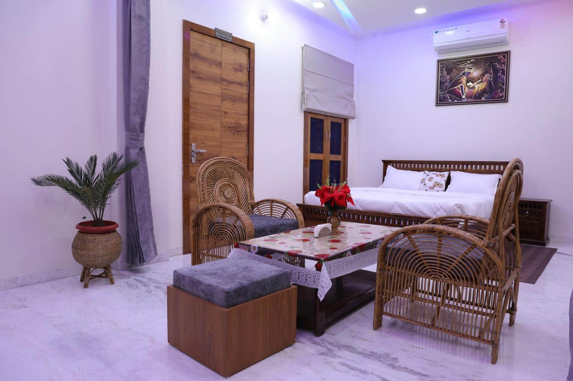 Amritam Palace A Luxury Ac Home Stay Ringas Esterno foto
