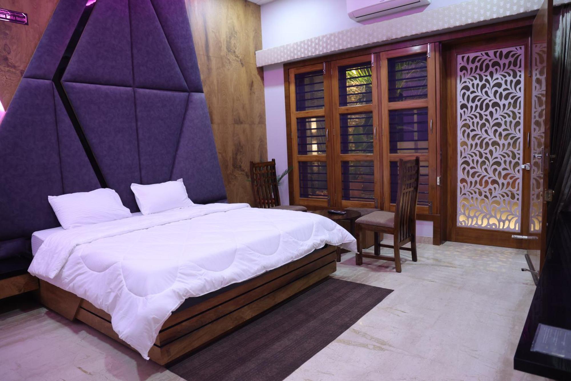 Amritam Palace A Luxury Ac Home Stay Ringas Esterno foto