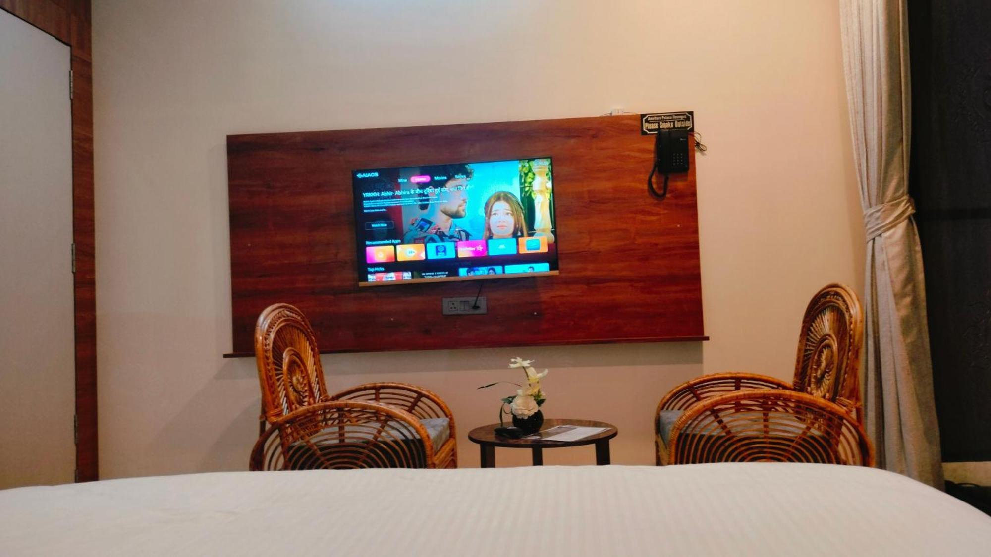Amritam Palace A Luxury Ac Home Stay Ringas Esterno foto